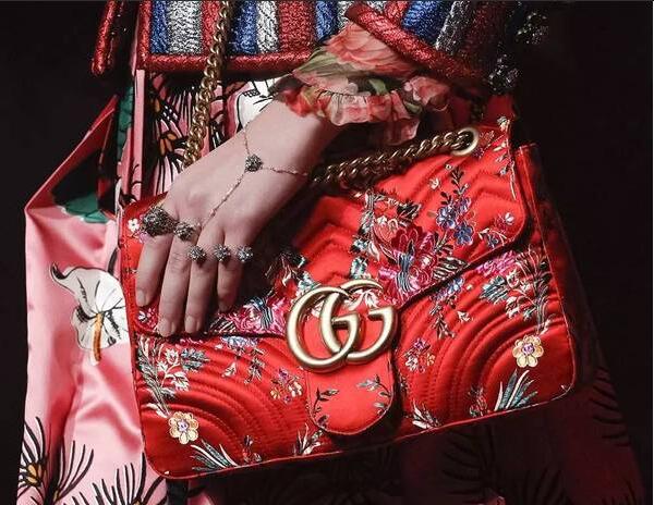 如果能拥有一支gucci，平凡的我也能斗胆去时尚圈闯荡一番。