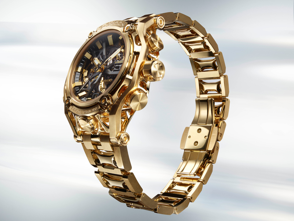 g-shock_gold_c_side_4_3.jpg